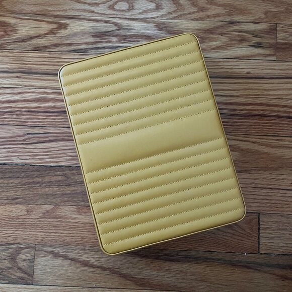 Wolf Maria Large Zip Case - Picture 3 of 6